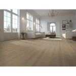 Belakos Puro 430 PVC vloer met rechte XL-planken in een interieur